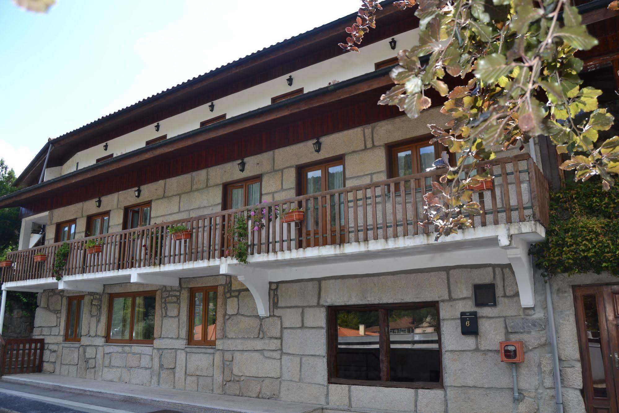 Hotel Carvalho Araujo Geres Exteriör bild